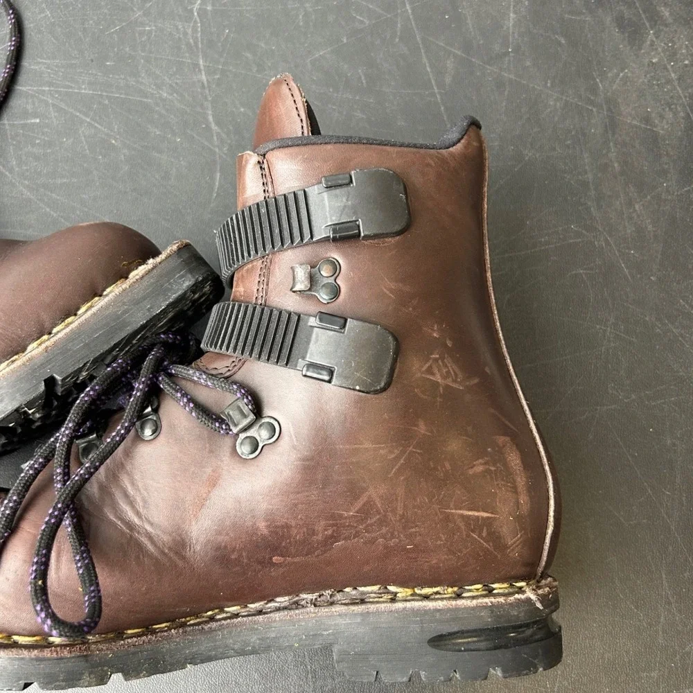 N/A vintage leather